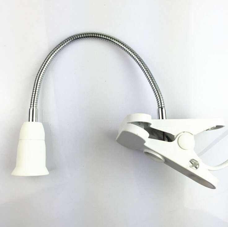 E27 lamp holder with clip and switch